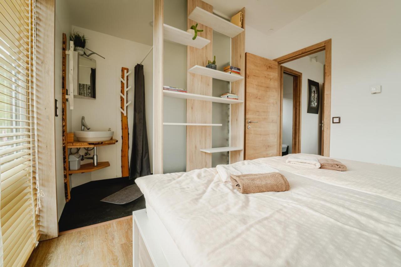 Naturasort Holiday Houses Pesnica pri Mariboru Buitenkant foto