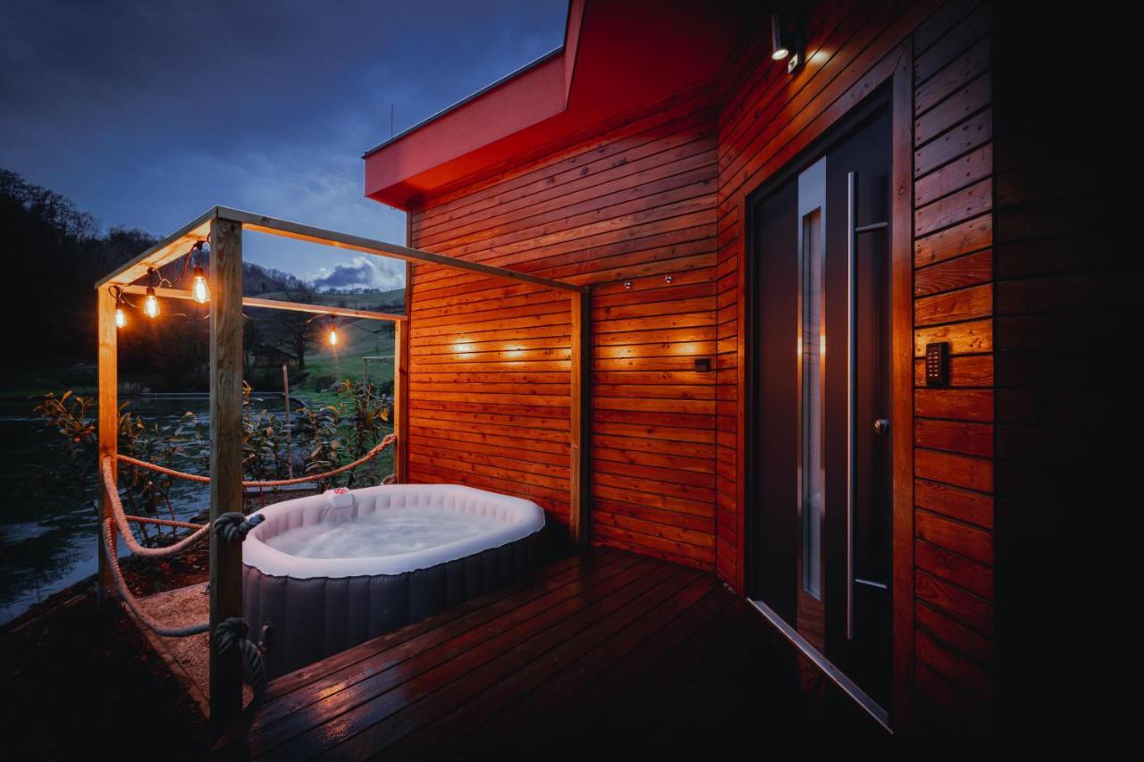Naturasort Holiday Houses Pesnica pri Mariboru Buitenkant foto