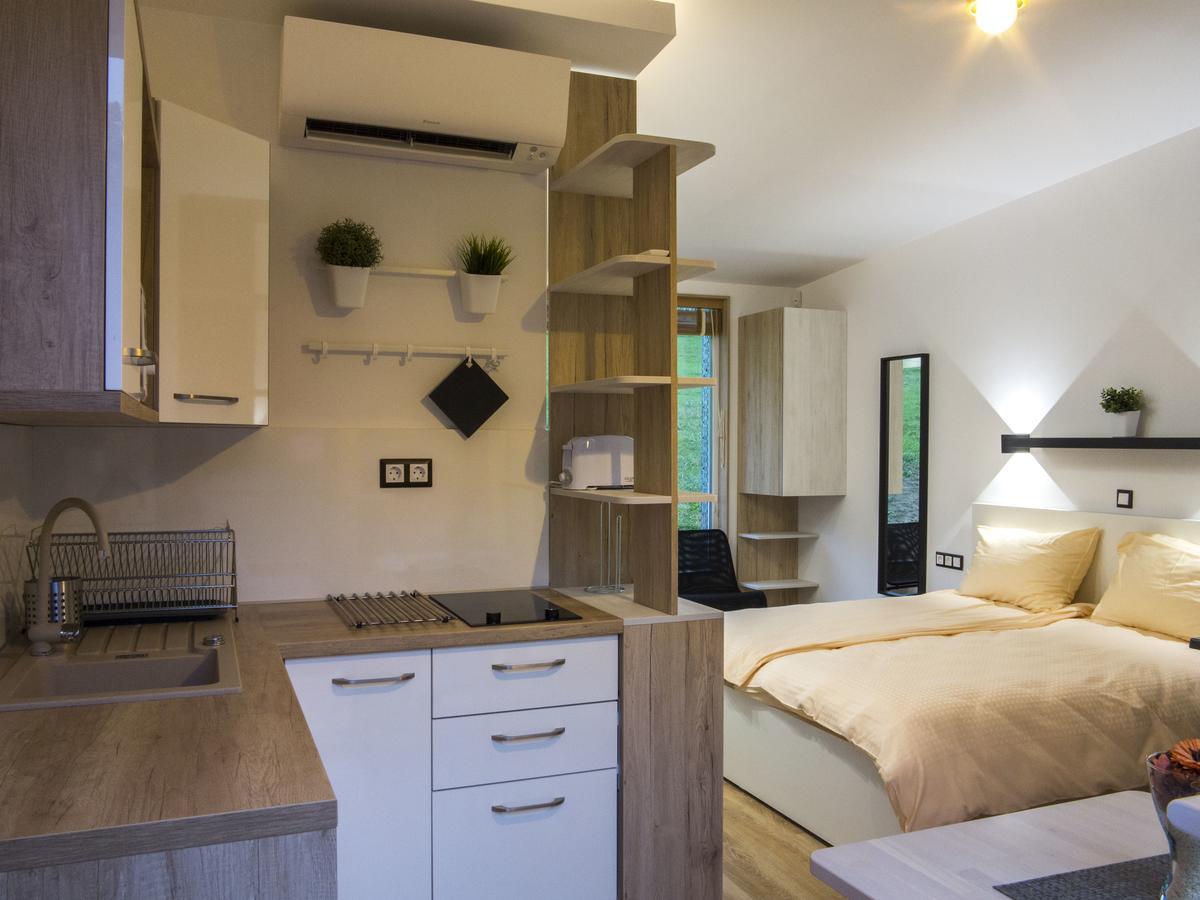 Naturasort Holiday Houses Pesnica pri Mariboru Buitenkant foto