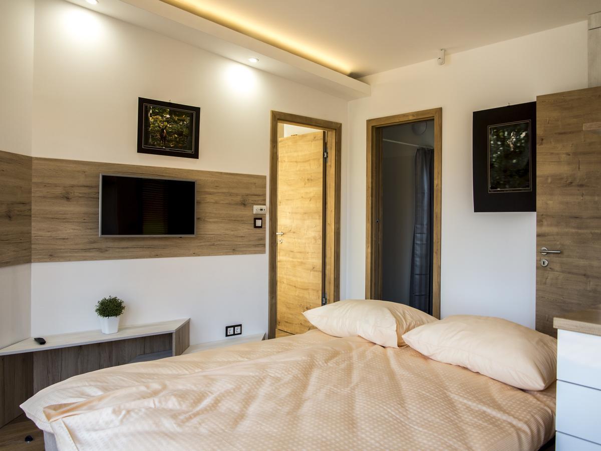 Naturasort Holiday Houses Pesnica pri Mariboru Buitenkant foto